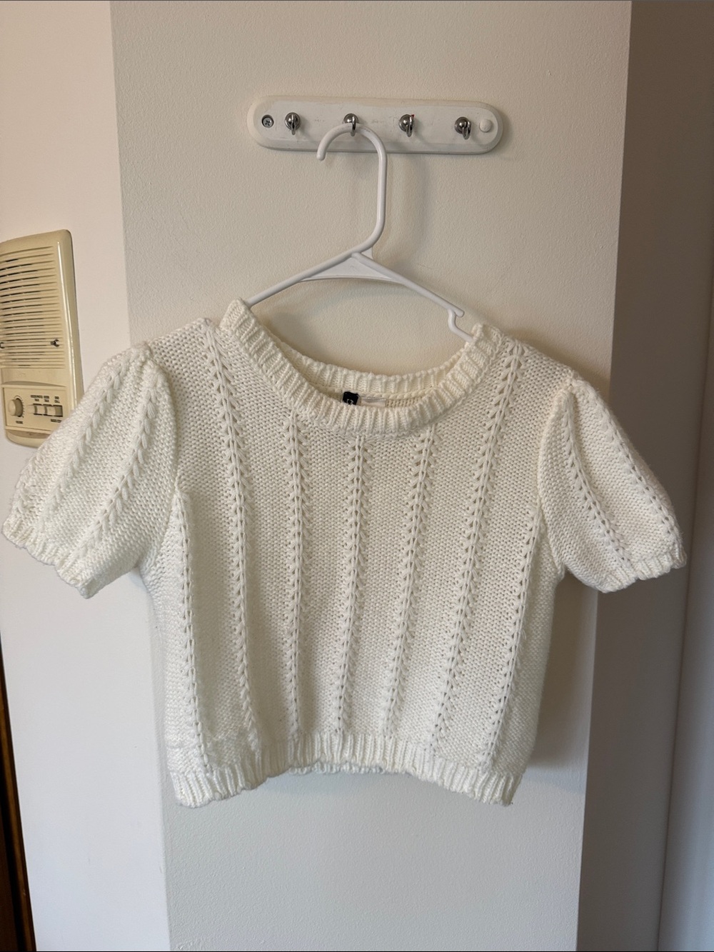 Cropped Knit Puff-Sleeve Top